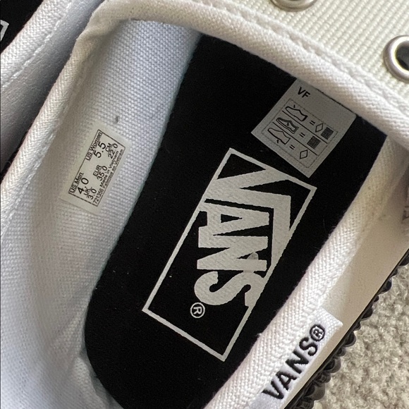 Vans White Mary Jane NWT - Picture 7 of 7